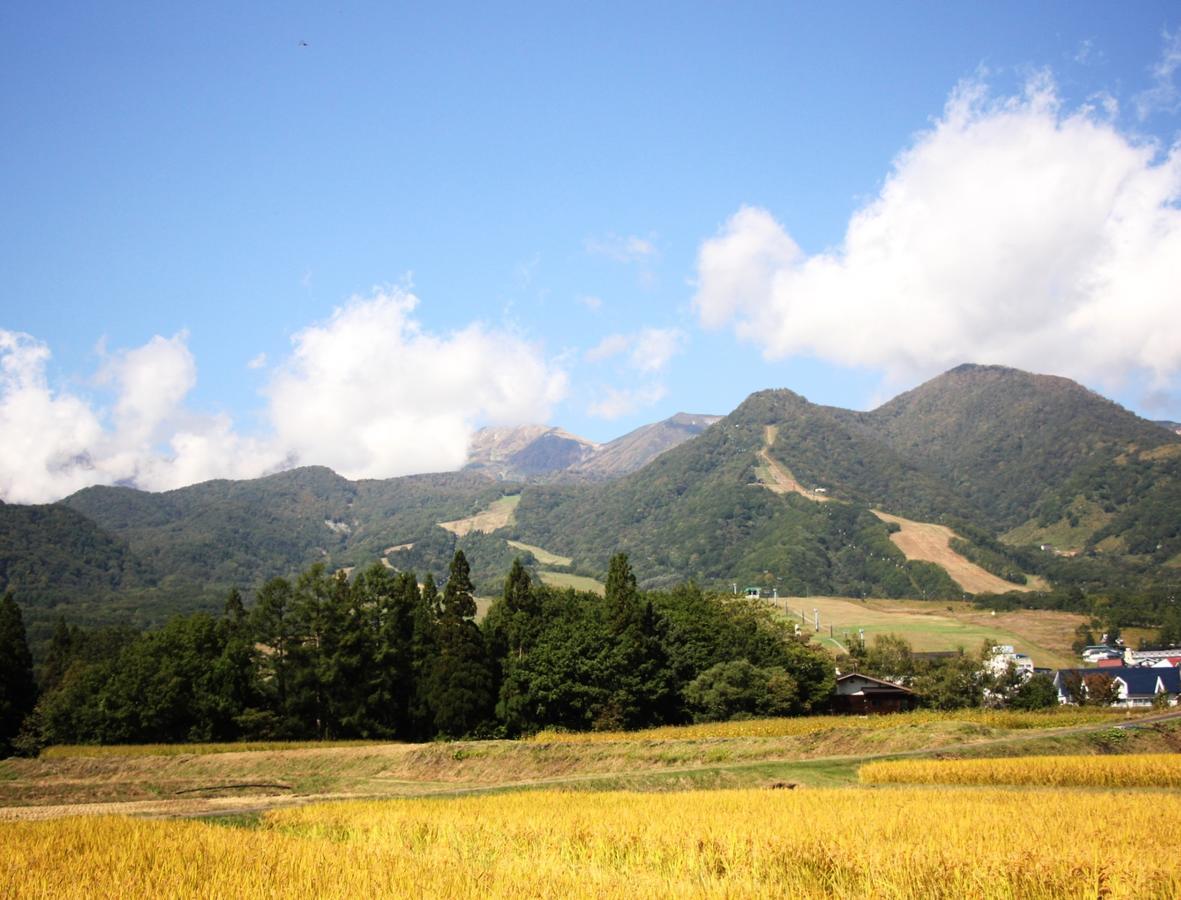 Hakuba Tsugaike Sunrise Tanne Hotel Otari Bagian luar foto